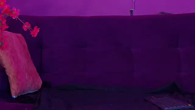 Daliana_Gounbolt webcam