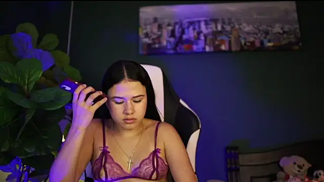 Danaa_Rousee_ webcam