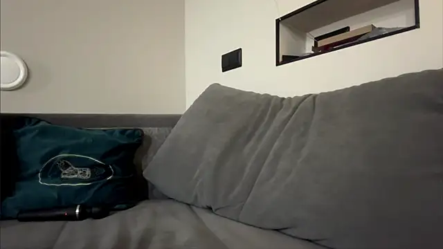 Kissme_Kira webcam
