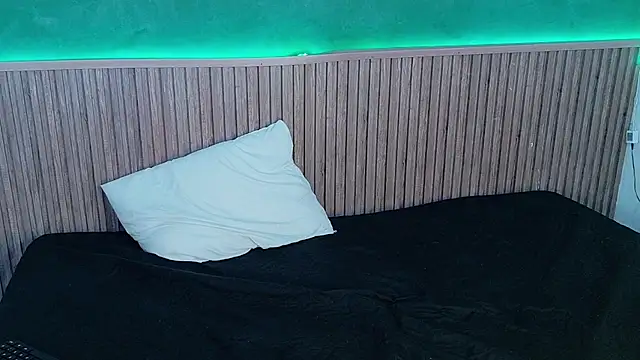 jakeandheidy - JakeandHeidy's free webcam - UK Sex Cams