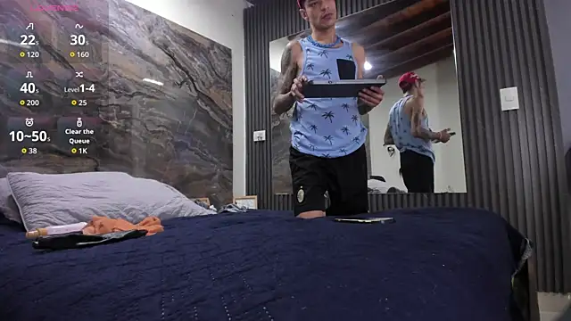 logan-wollf webcam