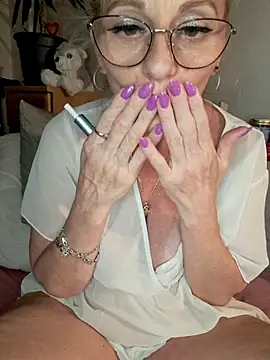 Blond_lady_czech webcam