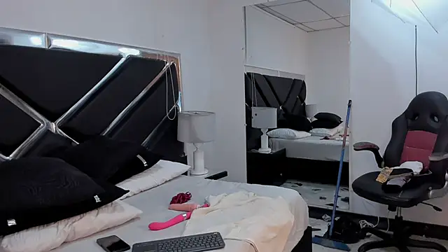 RavennDark webcam