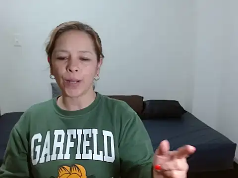 Chiquisexy1 webcam