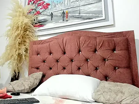 ArianaLaurent webcam