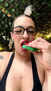 ArianaBlum webcam