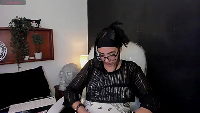 SariBm webcam