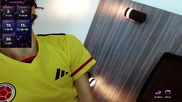 Jazmiin_Rosee webcam