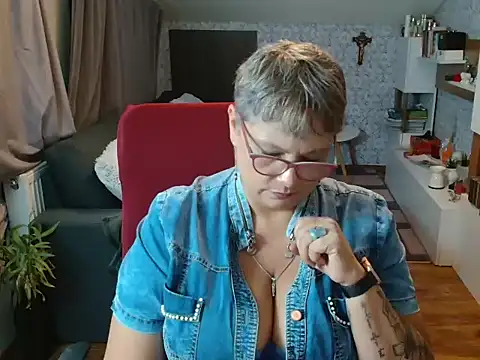 NewHellen4you webcam
