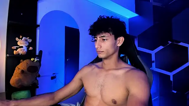 MaxiimoRomano_ Live Web Cam Show