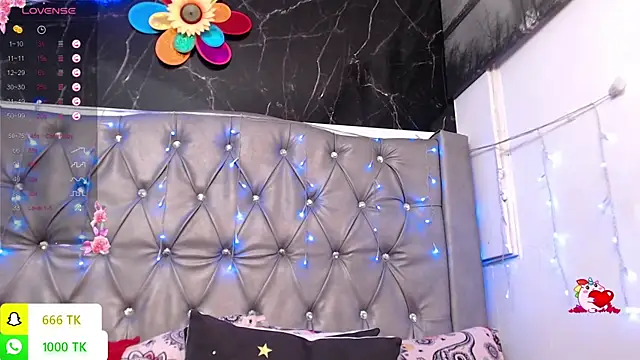 LAILAGUMMY webcam