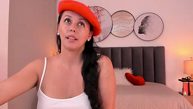 SaharaGarcia__ webcam
