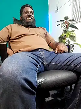 rayansmith_ (M young) - Rub bulge and spit cock