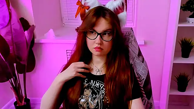 CarolGiggly webcam