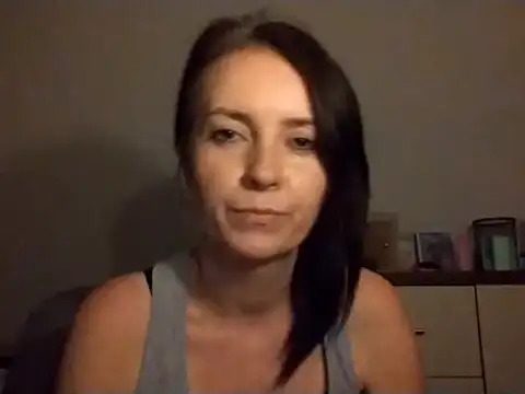 JenniferAlone webcam