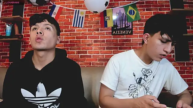 Hoot_boyss_ webcam