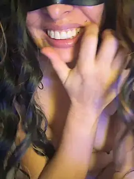 SelinaGatita webcam