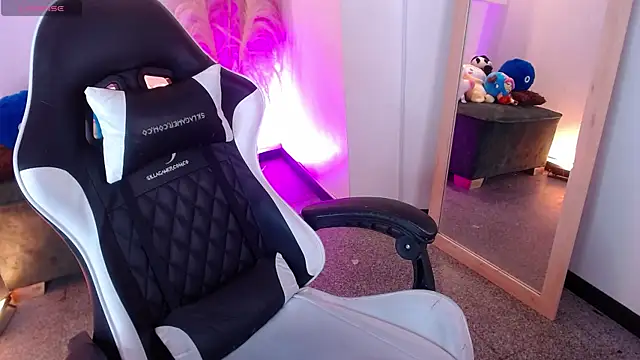 melodyy_as webcam