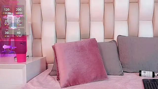 Bella__Peach webcam