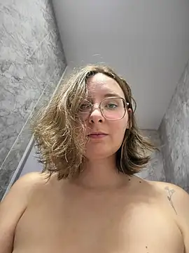 The_Snowwhitee's live cam