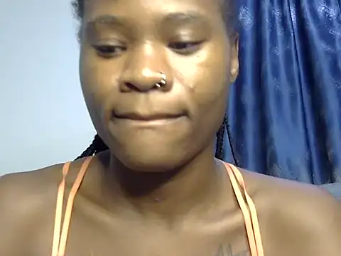 sweetblackbeauty001 webcam
