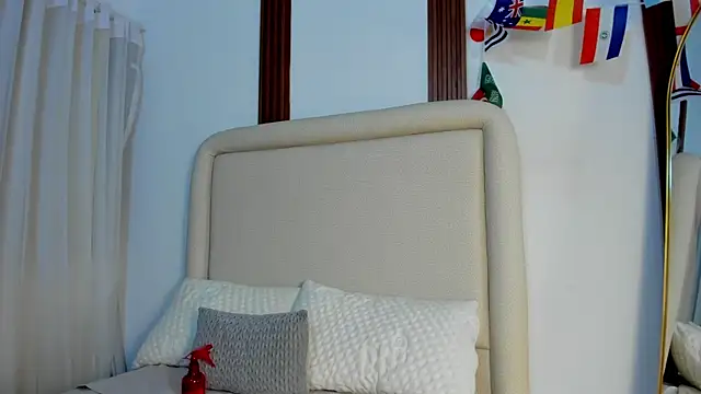 KatieBoison webcam