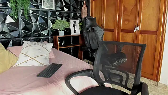elliot_colton - Elliot_colton's free webcam - UK Sex Cams