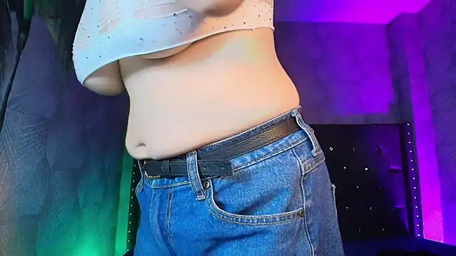 AnnaliOlsenX webcam