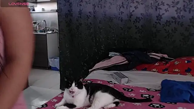miia-big1boobs_ webcam