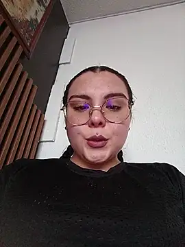 Juliet_elary webcam