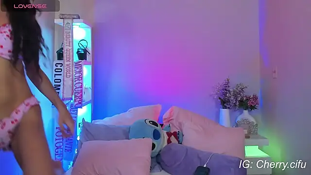 CherrySeraphine1 webcam