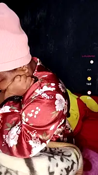 ChubbyMidgetxxx19 webcam
