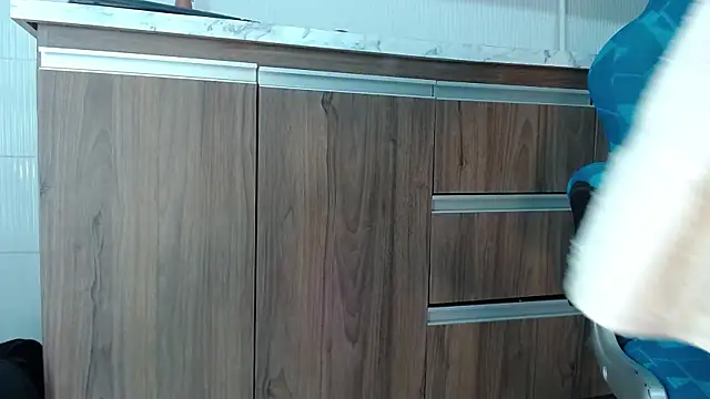 KellyShibary webcam