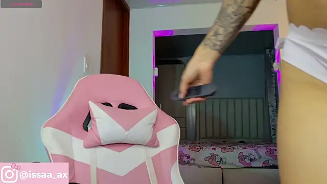 issa_dolly webcam