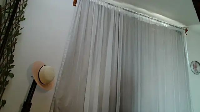 Dama_Scarlata18 webcam