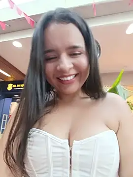 Julieth_hot-69 webcam