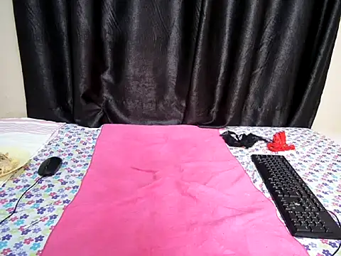 doll_prettie webcam