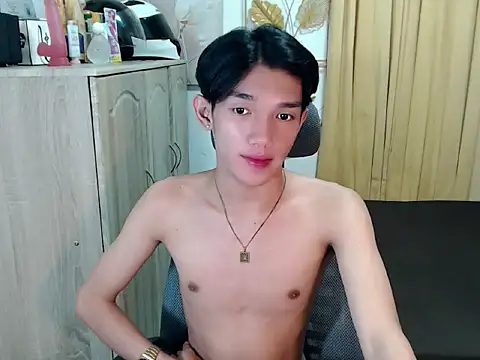 urasian_john18 webcam