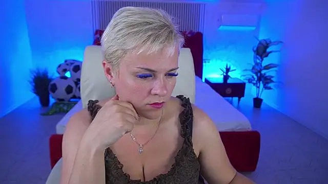 CrystalVibe webcam
