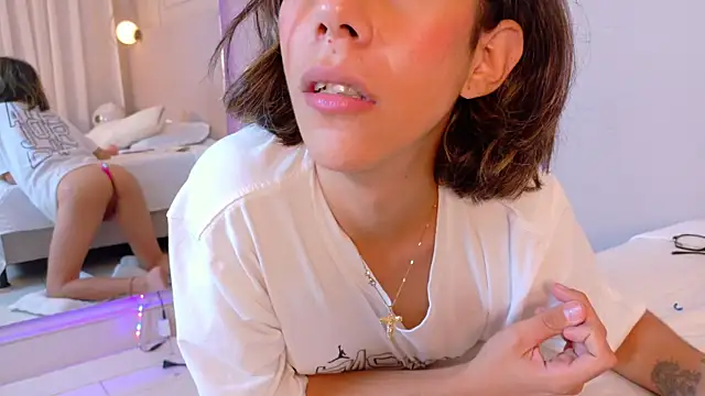 ZoeyPetit webcam