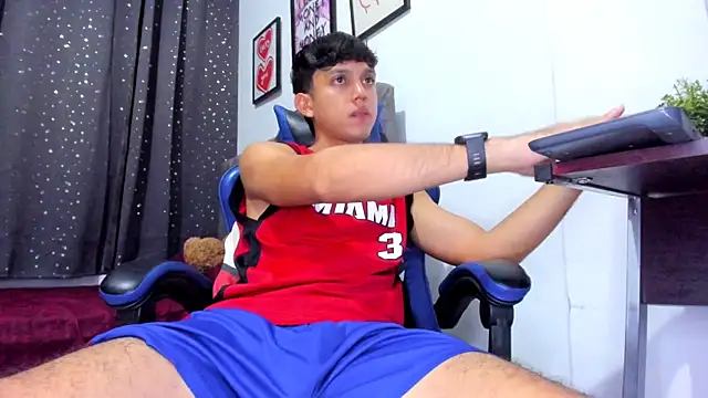 The_skinnyguys webcam