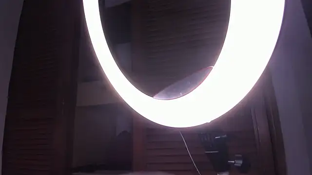 noa_roseasm webcam