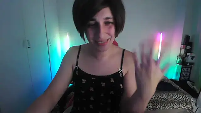HoneyValentine webcam