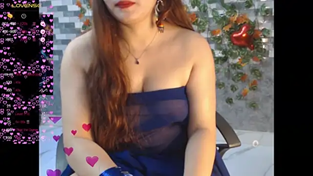 The_Queen_Arinaah Live Web Cam Show