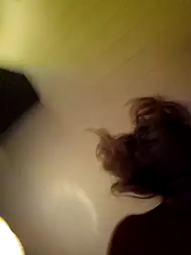 CelynaRoss webcam