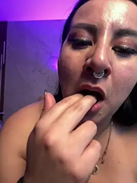 Abril_Luv webcam