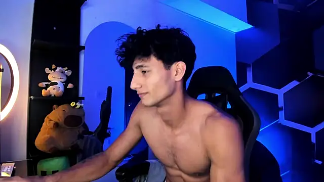MaxiimoRomano_ Live Web Cam Show