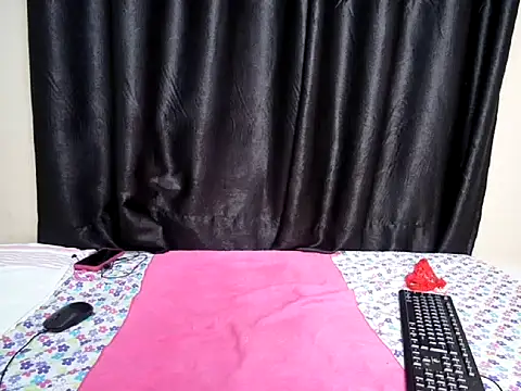 doll_prettie webcam
