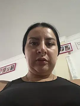 Abril_Luv webcam