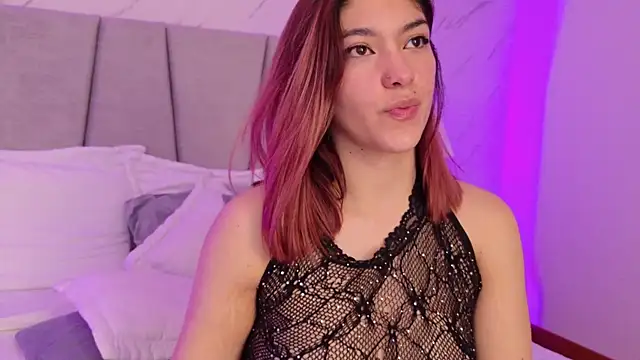 Victoria_Beaumont webcam